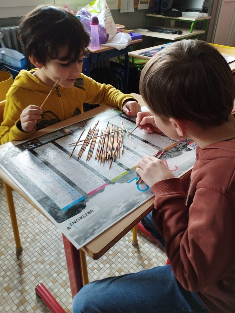 Jeux de société inter-classes